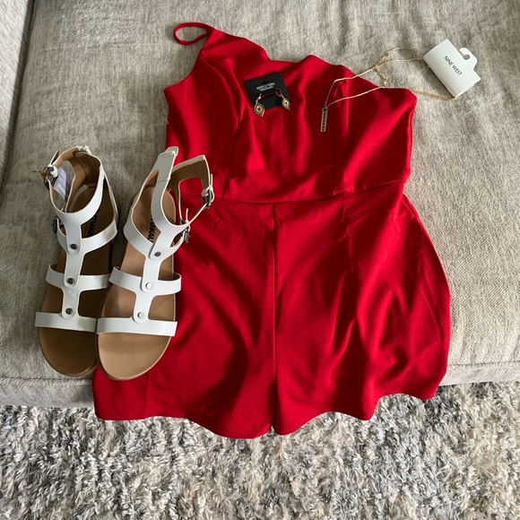 Red one shoulder romper - Picture 1 of 1